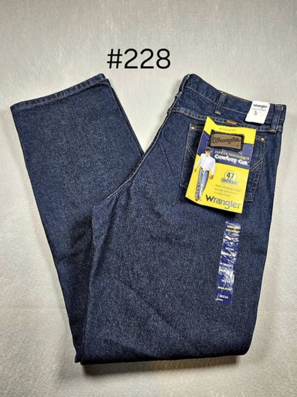 NWT Wrangler Premium Performance Cowboy Cut Regular Fit Jean 36x34